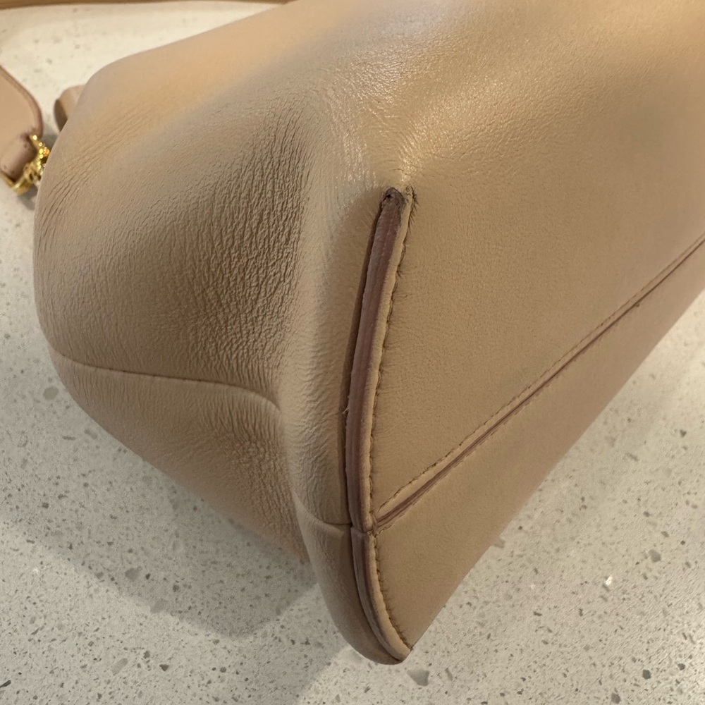 FENDI First Medium Shoulder bag - Picture 8 of 11